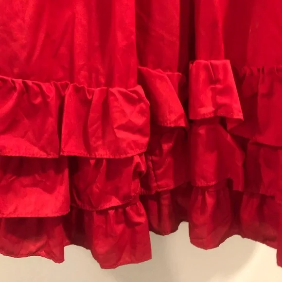 Red ruffle skirt - Picture 2 of 5
